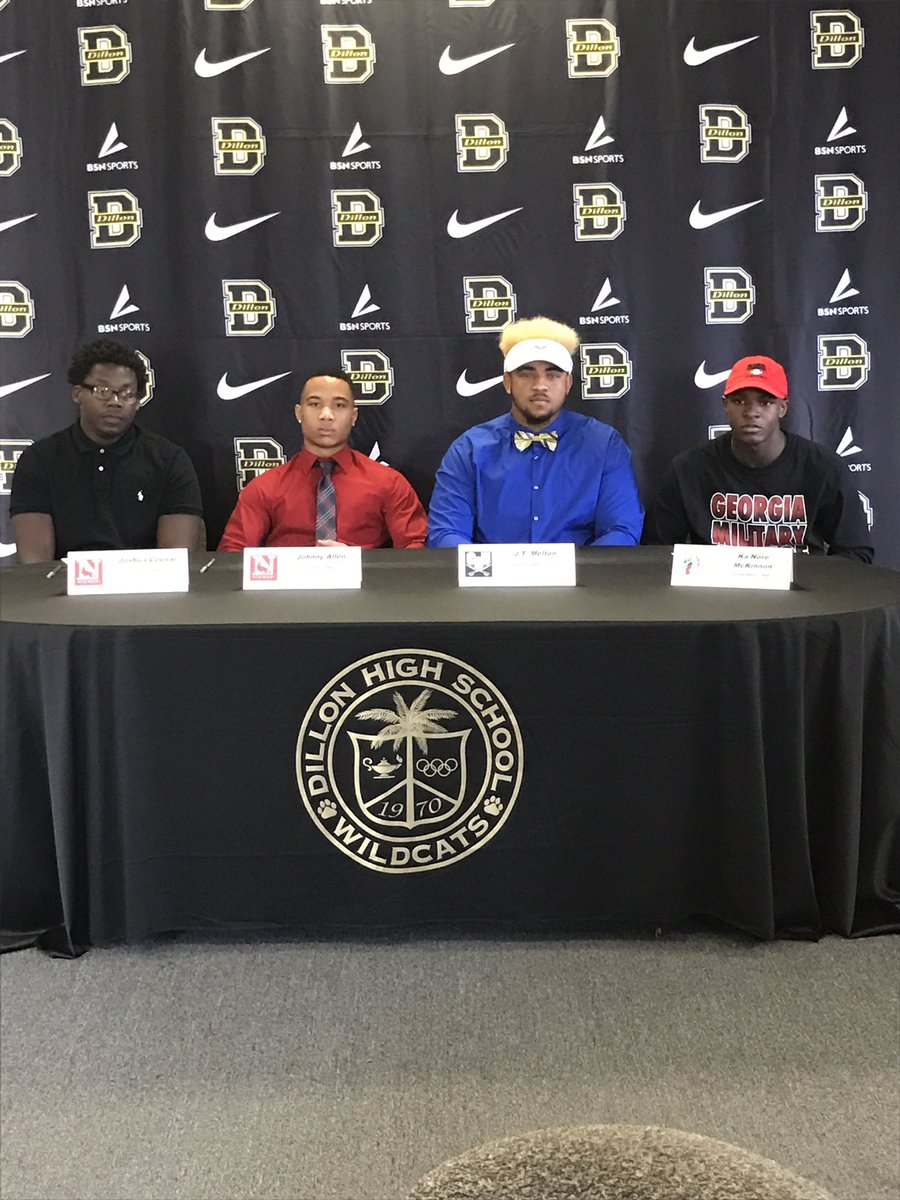 Dillon_Football's tweet photo. @OTRTS @Jc_swagginboy12 @JervariusTajee_ @McKinnon_14 https://t.co/MR2fQfUnaf