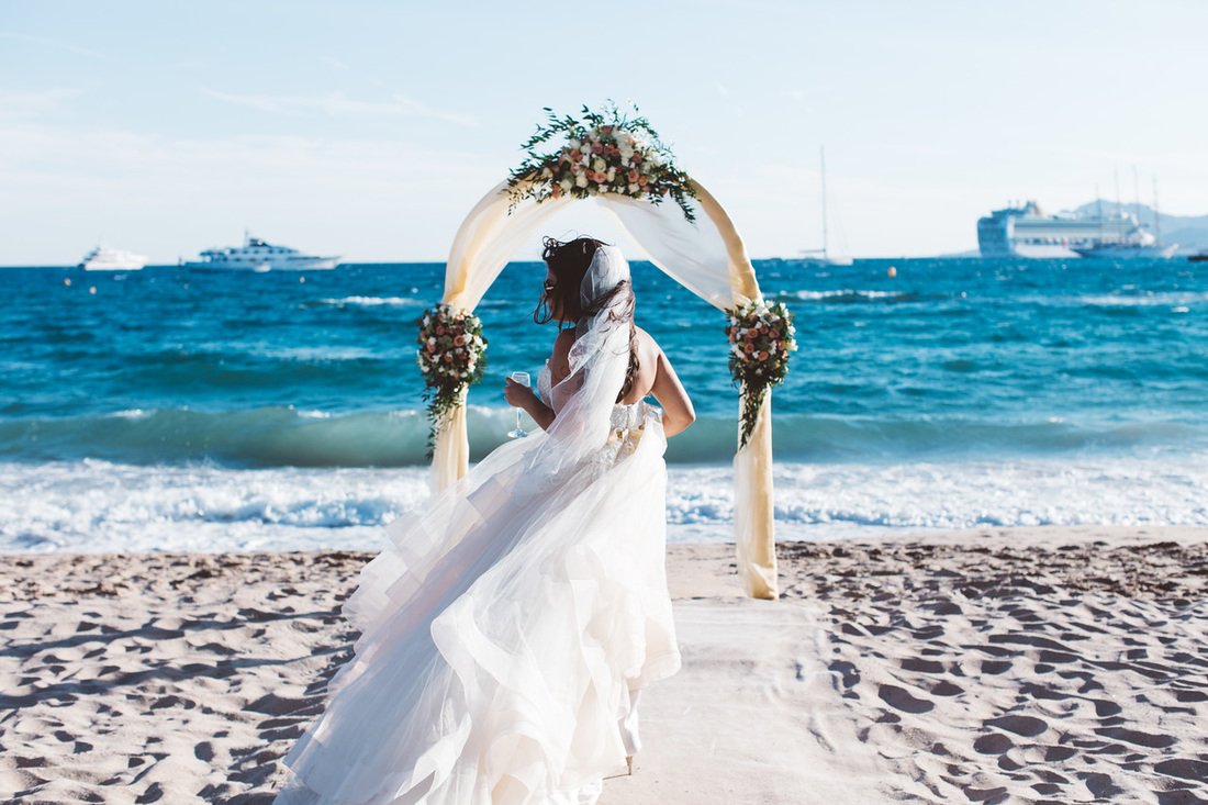 BridesinFrance's tweet photo. Beautiful #beachwedding @SunWeddings thanks for following @BridesinFrance the home of French #weddings https://t.co/lRC0J2l1d7