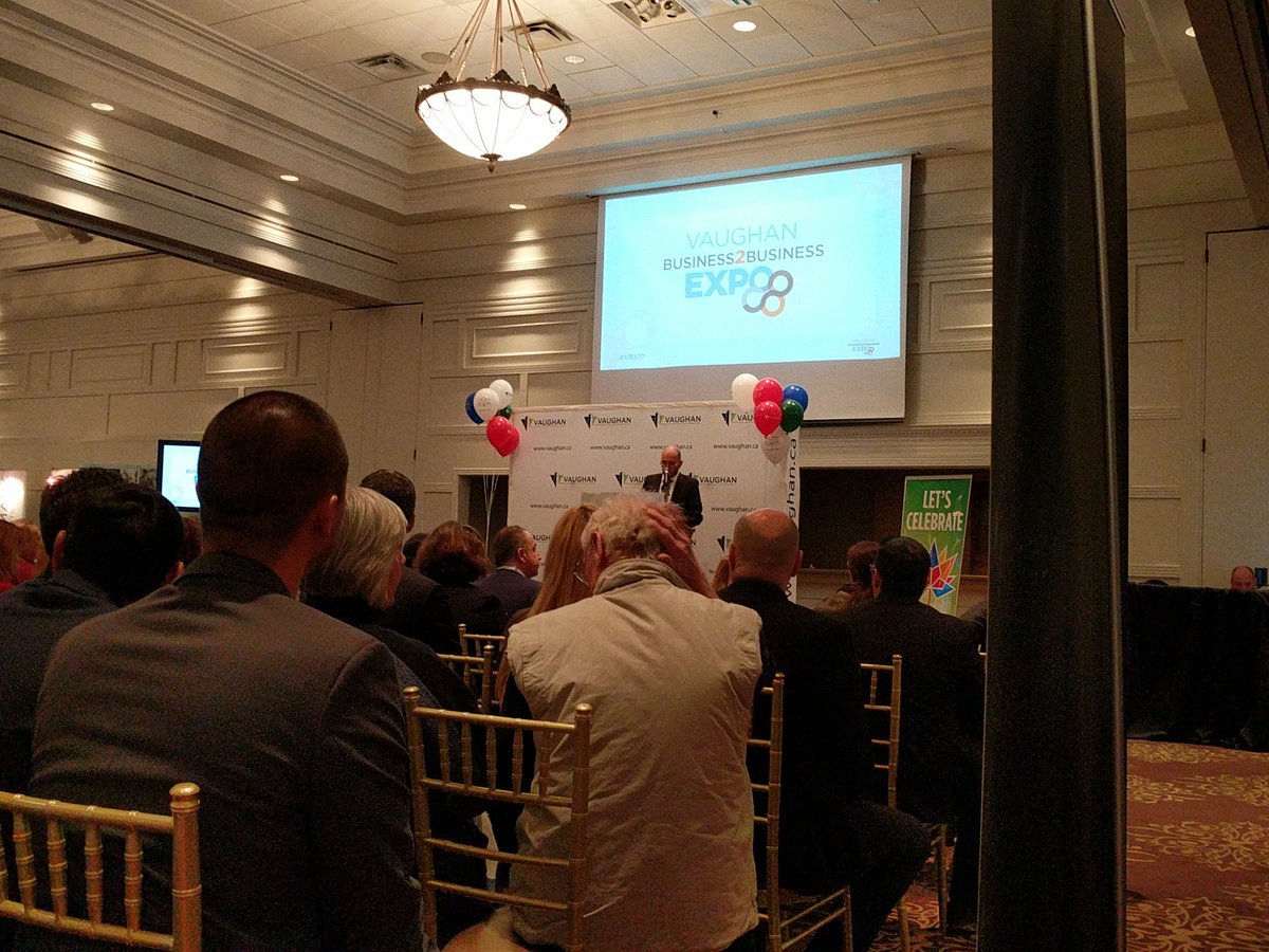getclarityca's tweet photo. Enjoying the Vaughan Business Expo this morning. #vbx17 https://t.co/U4tfO3Alhh