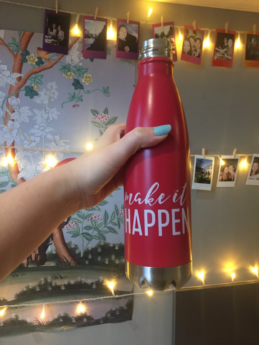 banannikaSH's tweet photo. Way ahead of you, @breelovesbeauty! Water for life! 👌☺️Will definitely work on meal prepping though... #februaryfive ❤️ https://t.co/EUZr7d2swR