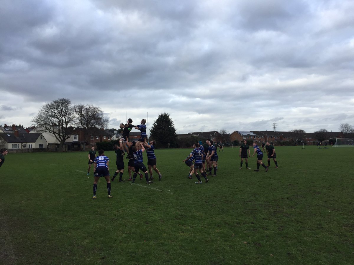 UGRFC's tweet image. 2nd Half underway for the UGRFC 2nds down at the Folley🏉🔵⚪️ #PromotionGame #Blue&amp;amp;Blue