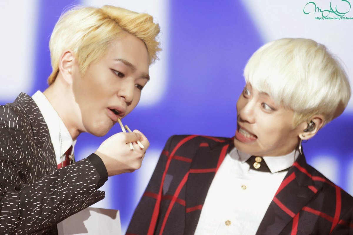 pics_onew's tweet photo. #SHINee #onew #jonghyun #onjong #hyunew Beautiful face😂👍🏻 https://t.co/8sDuKAJiAF