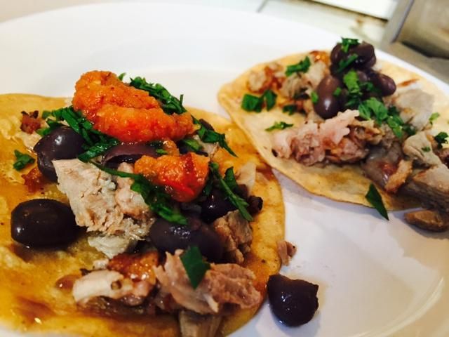Por qué en México tenemos taquerías para todos, aquí venden unos de pato buenísimos <a href="/patomanila/">Pato Manila</a> buff.ly/2kfw8zA