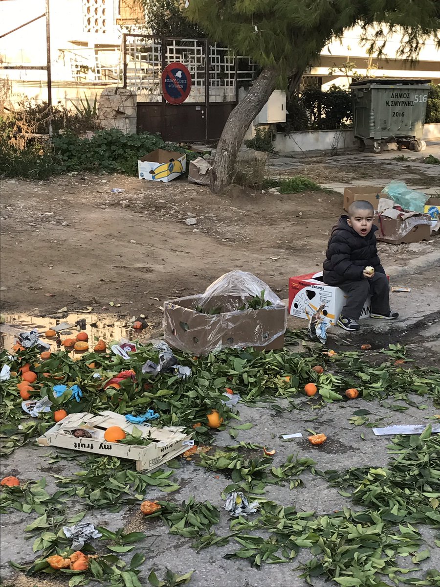 GEORGEKRIKRIS's tweet image. #καλομηνα από την λαϊκή αγορά της Νέας Σμύρνης #cleanbot