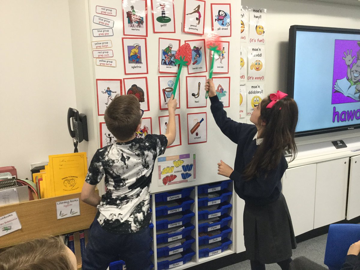 ysgolyddraig's tweet photo. Playing Splat to reinforce vocabulary #cymraeg #y6 #caeffili #Hamdden https://t.co/UBqS8xy06u