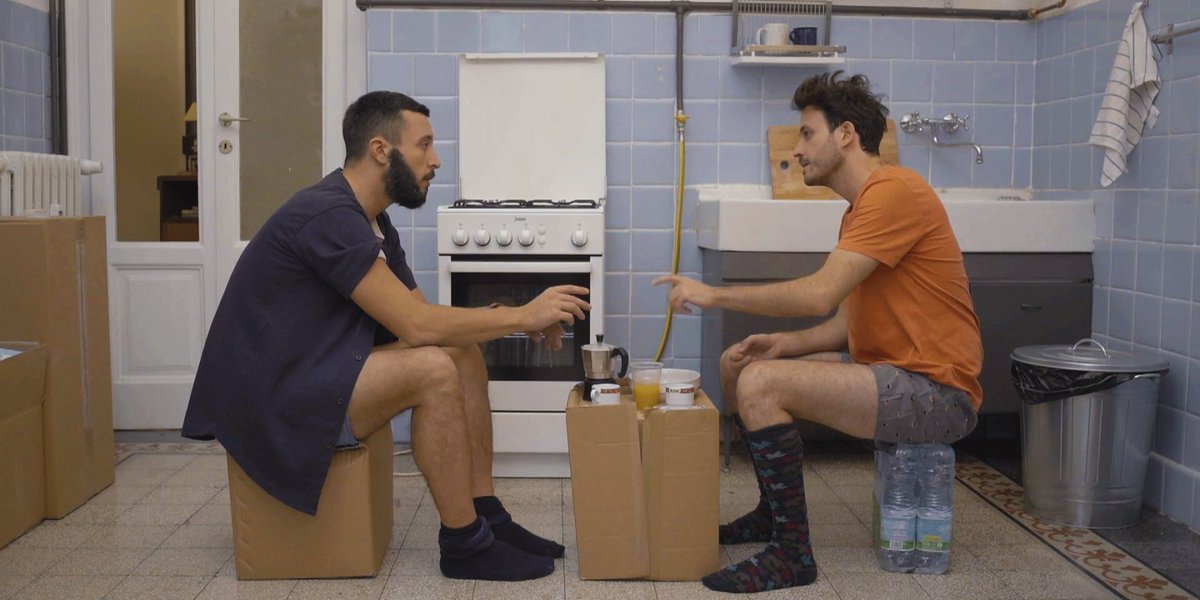 PRISMOMAG's tweet photo. Quattro chiacchiere con @LaBuoncostume, i creatori di Età dell'Oro, la nostra serie comedy italiana preferita. https://t.co/yiKQ4A43w6 https://t.co/qezDA73k79