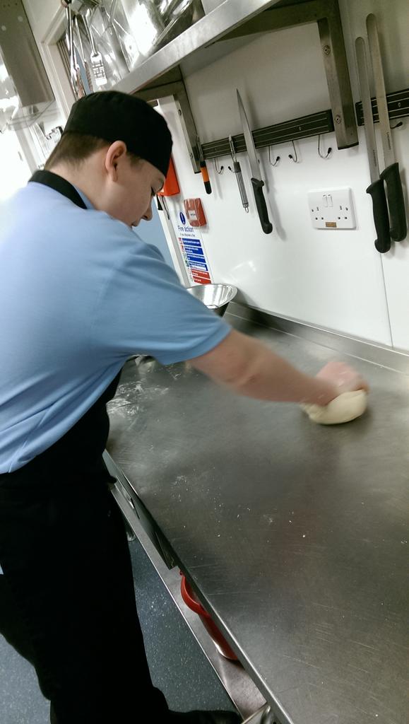 WillocksRachel's tweet image. #GCSECourseWork - Developed Pizza #FreshlyMade #StudentLearning @ABsolutely_Food @chandco @HT_WalkdenHS @glyn_ingram