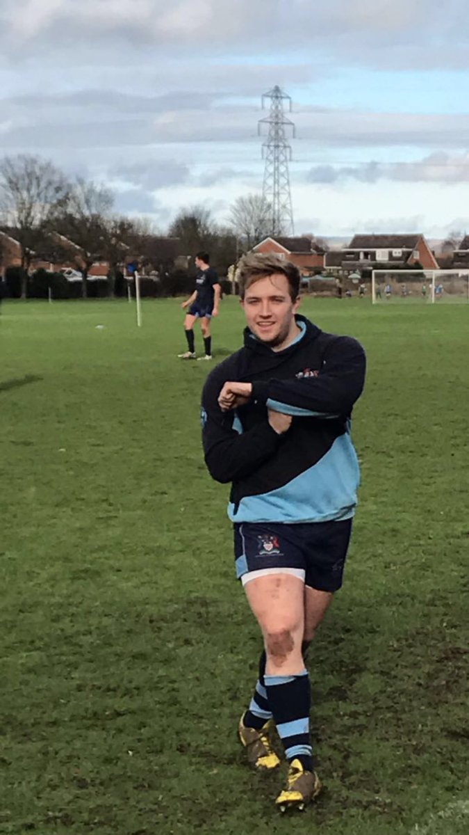 UGRFC's tweet image. Proud Moment for @thecharliepye scoring on his 💯 appearance. 14-5 to UGRFC 2nds. 10 minutes remaining 🏉🔵⚪️ #promotiongame #Blue&amp;amp;Blue