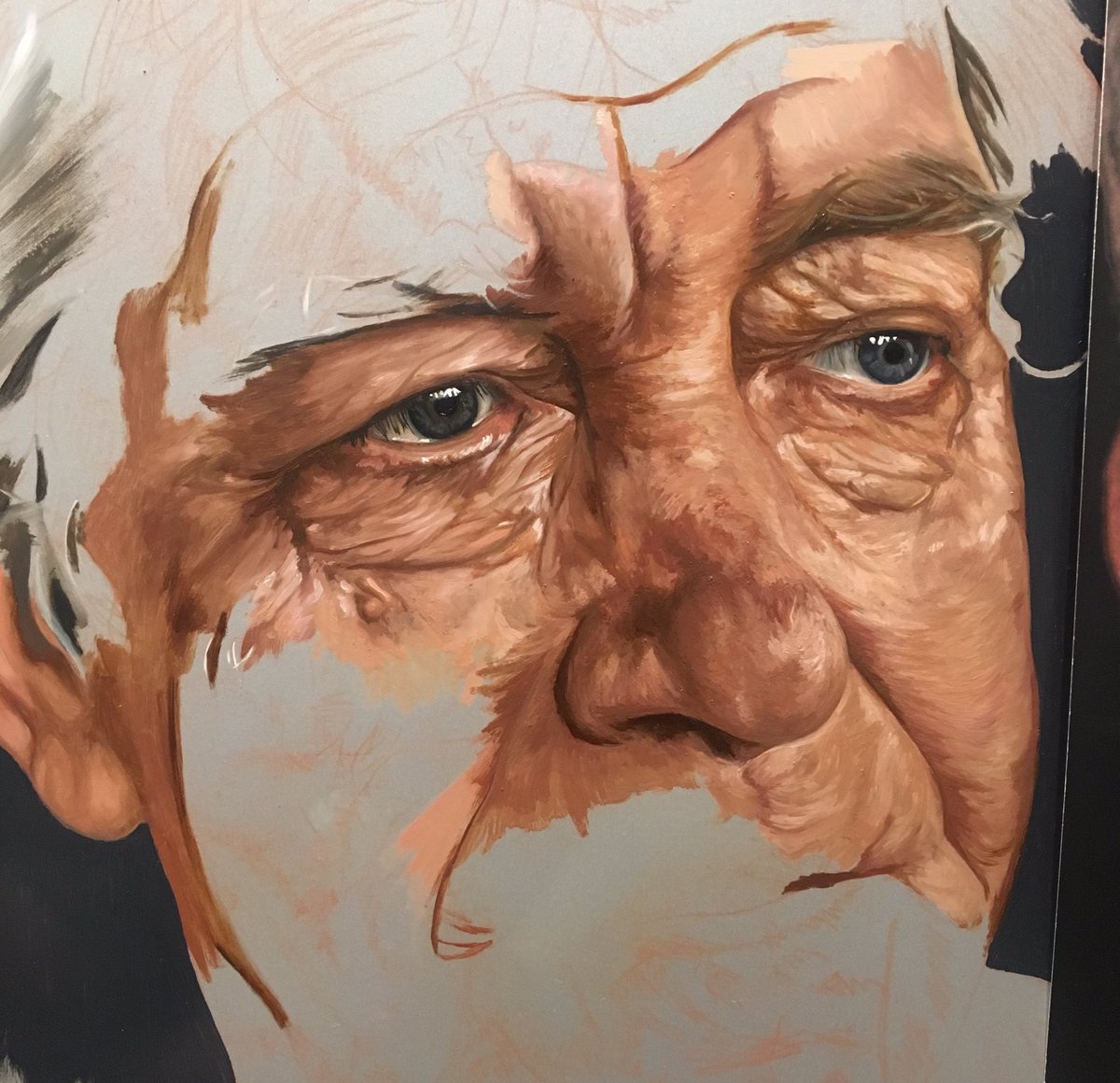 mahon_james's tweet photo. Last update for a while. Promise #portrait #portraitpainting #oilpainting #realism #rosemarybrushes #parallelpalette #preston #lancashire https://t.co/QUgiq0StbF