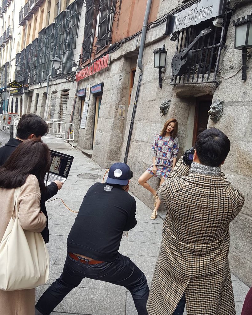 [PIC][31-01-2016]SooYoung khởi hành đi Madrid - Tây Ban Nha để chụp hình cho ấn phẩm tháng 3 của tạp chí "InStyle" vào sáng nay C3lqS3nUMAA2sPp