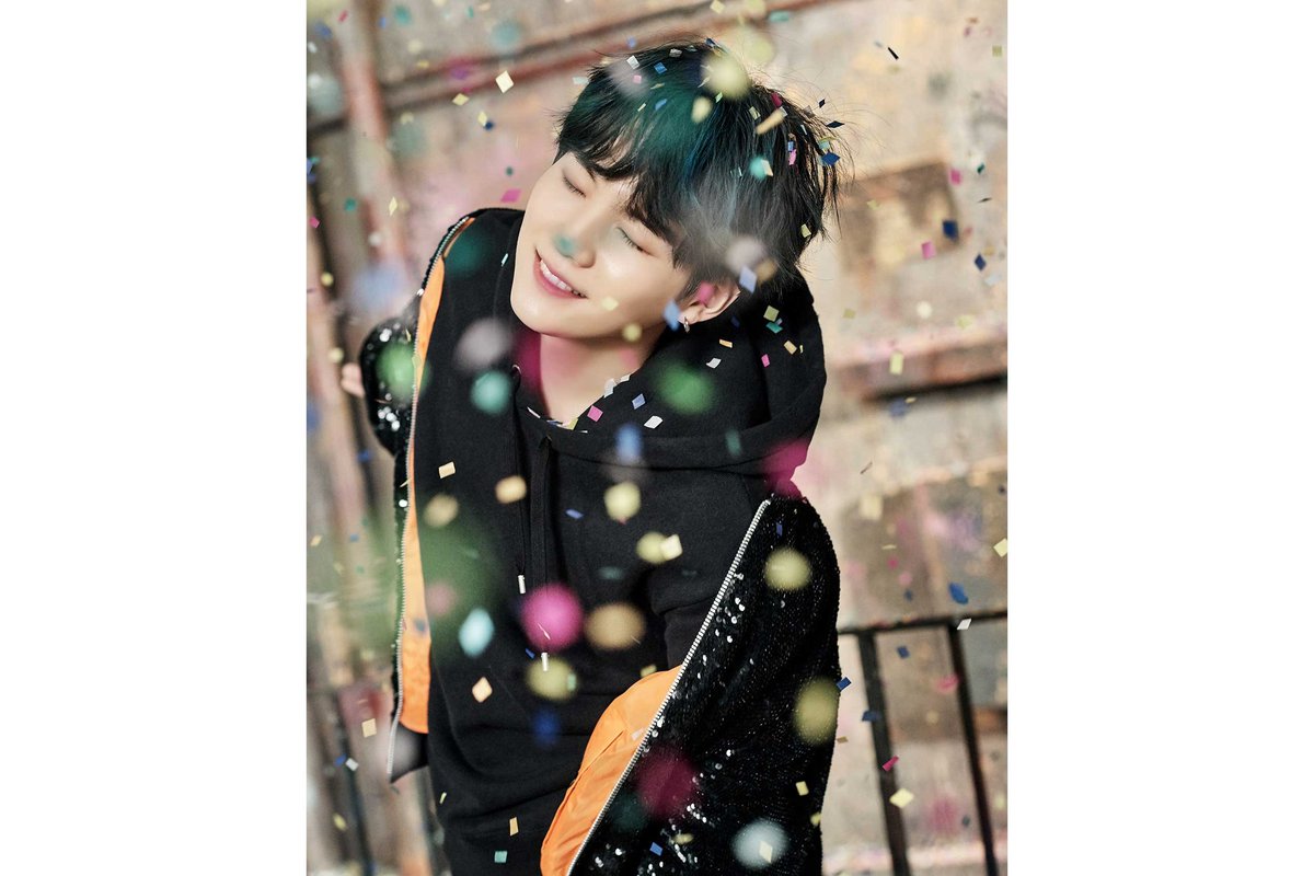 sugasexi's tweet photo. Залипательно.
#BTS #Suga https://t.co/vKIz6wJyWc
