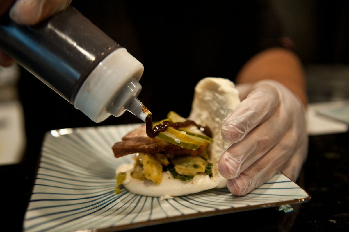 amc_runs's tweet photo. Putting the finishing touches on our #porkbelly steamed slider.
#thedevilsinthedetails https://t.co/OWxYkuit8o