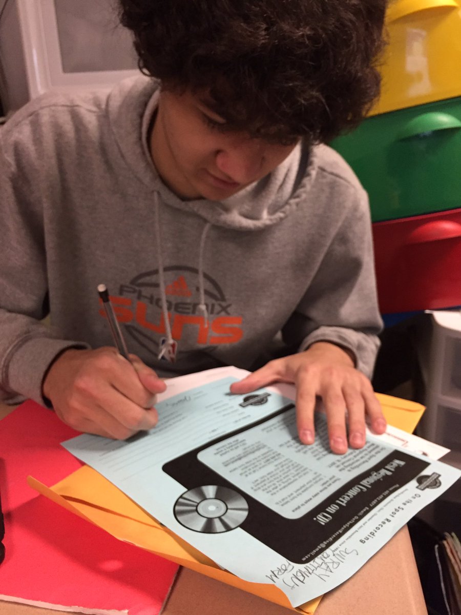 Tmmrmnn's tweet photo. The newest Sun Ray Baller signing his National Letter of Intent 😤🏀@Jackkelley77 #FunRay https://t.co/Xf13pQeYpG