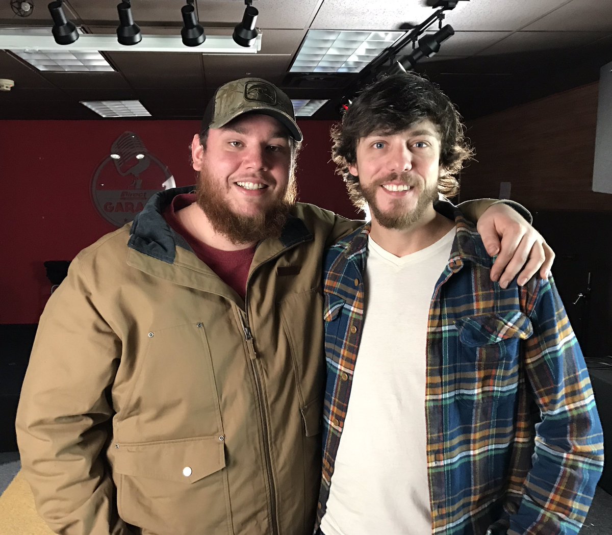 janson_chris's tweet photo. Good to see @LukeCombsMusic !! Congrats buddy on all your success. https://t.co/4j3FhEuY2L