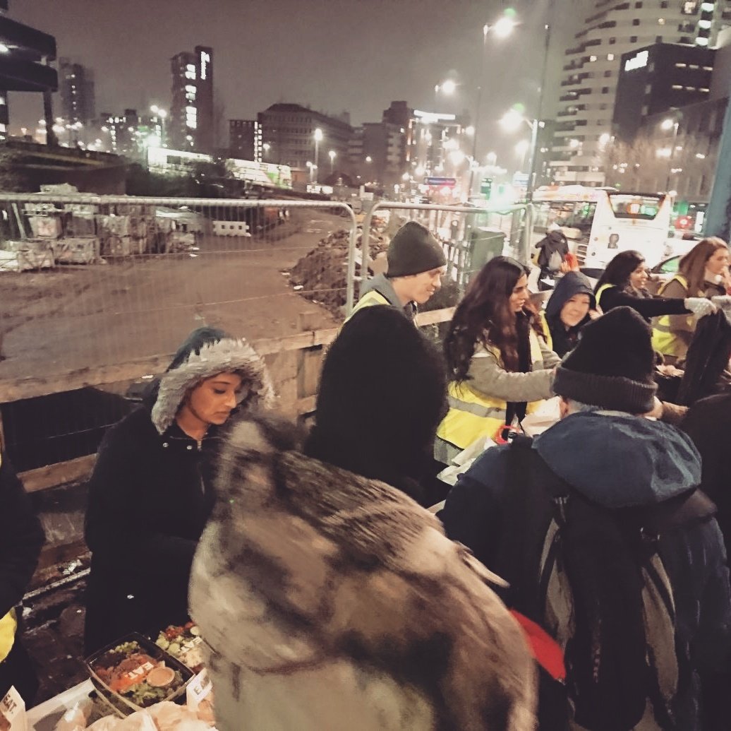 AlbertStProject's tweet photo. Another great evening handing out food &amp; clothes in the community. Thank you v much for all the donations &amp; support #Homeless #Outreach #ASP https://t.co/TD4xNiJbLr