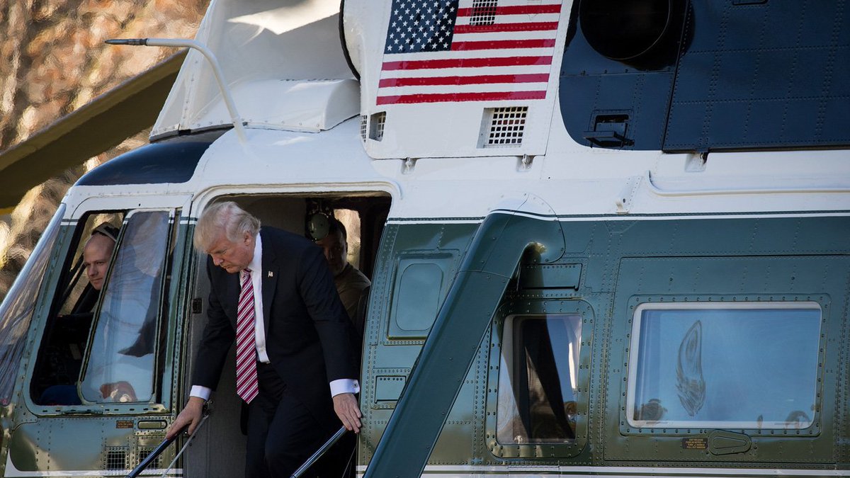 #UPDATE Trump unannounced trip to honor U.S. Navy Seal killed in Yemen raid. bit.ly/2kt0xMG https://t.co/vuC7TwdmTK