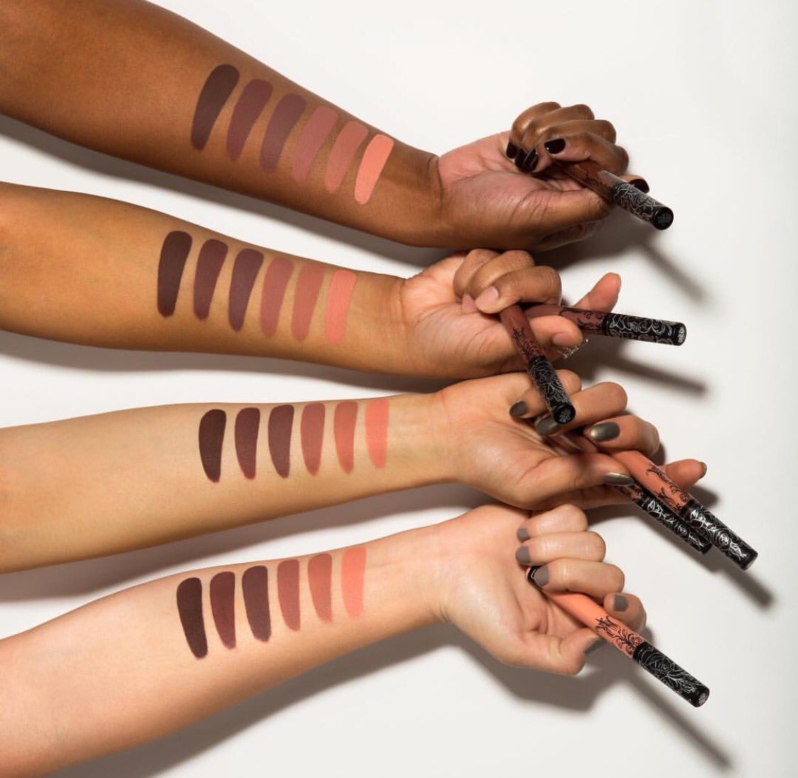 CrushedDiamonds's tweet photo. need to get my hands on the @KATVONDbeauty nude collection https://t.co/GYdNEJkFAx