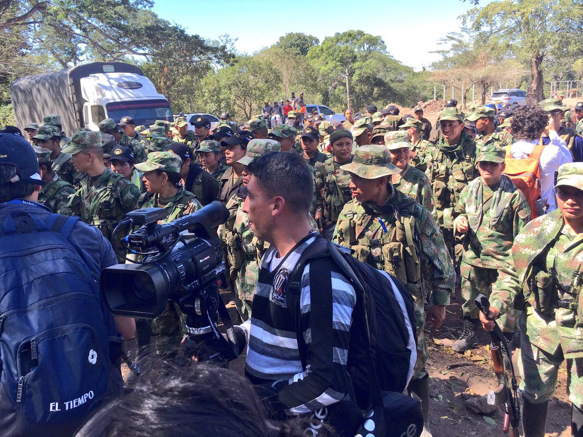 MisionONUCol's tweet photo. 210 #FARC women&amp;men marched to #Pondores #LaGuajira #Colombia where laying down of arms will take place w/ our UN Mission, @MMVCol figures https://t.co/757xQgBmYs