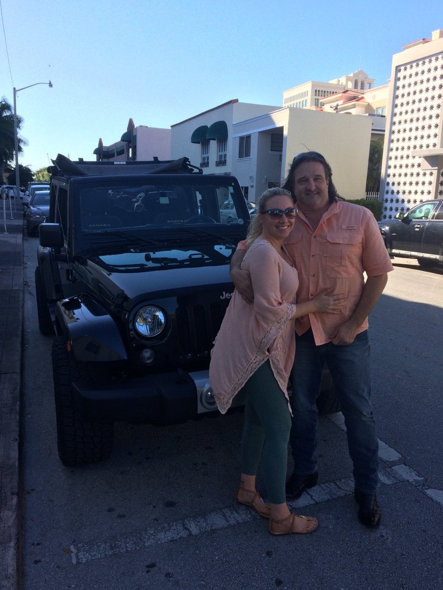 TonsofFunTours's tweet photo. Theres no better way to escape the cold than in a Tons of Fun Jeep @JeepMafia @trlr8djeep @JeepJewel @JeepCraze_ @JeepBoss @curtisapeterson https://t.co/uLa5HvoeNv
