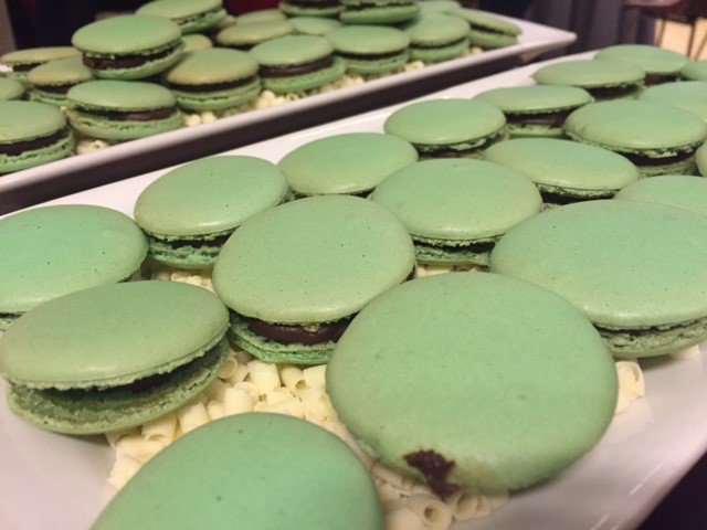 TheChoppingBloc's tweet photo. Tried to make #macarons before but were unsuccessful? Here are our pastry chefs' secrets: https://t.co/Jqkv5KEbiB https://t.co/PvMmBKbd17