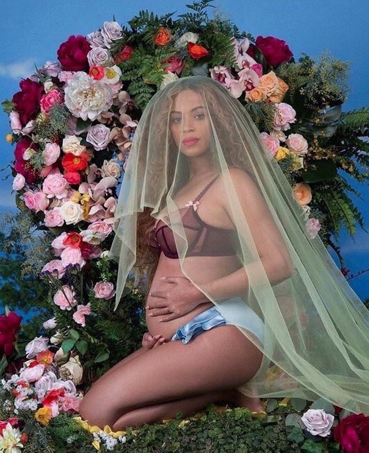 TaylorBold's tweet photo. GEORGE BUSH WAS TRYINNA TELL US BEYONCÉ WAS PREGNANT https://t.co/9Rg8Da6Zgm