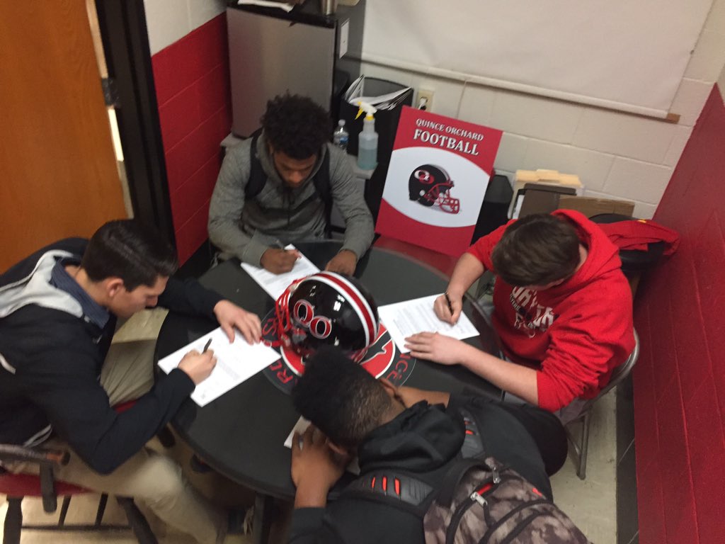 QO_FOOTBALL's tweet photo. Congrats to these young men !!#NextLevel #moretocome #moveingon @NSU_FB @DaytonFootball @ShepherdRamsFB @MemphisFB https://t.co/PscIxqztwn