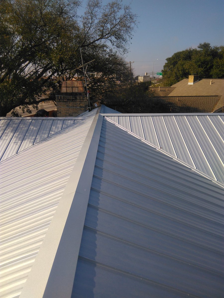 #brandnew #standingseam #doublelock #galvalume #hail #sanantonio #insurance #insurancerestoration #peachtreeroofingtexas #peachtree