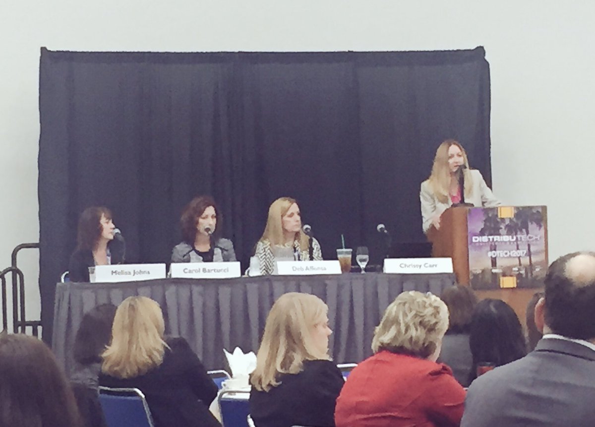 Bagel813's tweet photo. #WomeninSTEM "Women in Power Breakfast" introductions by Chrissy Carr from @BurnsMcDonnell   #dtech2017 https://t.co/Sup3WmBAyL