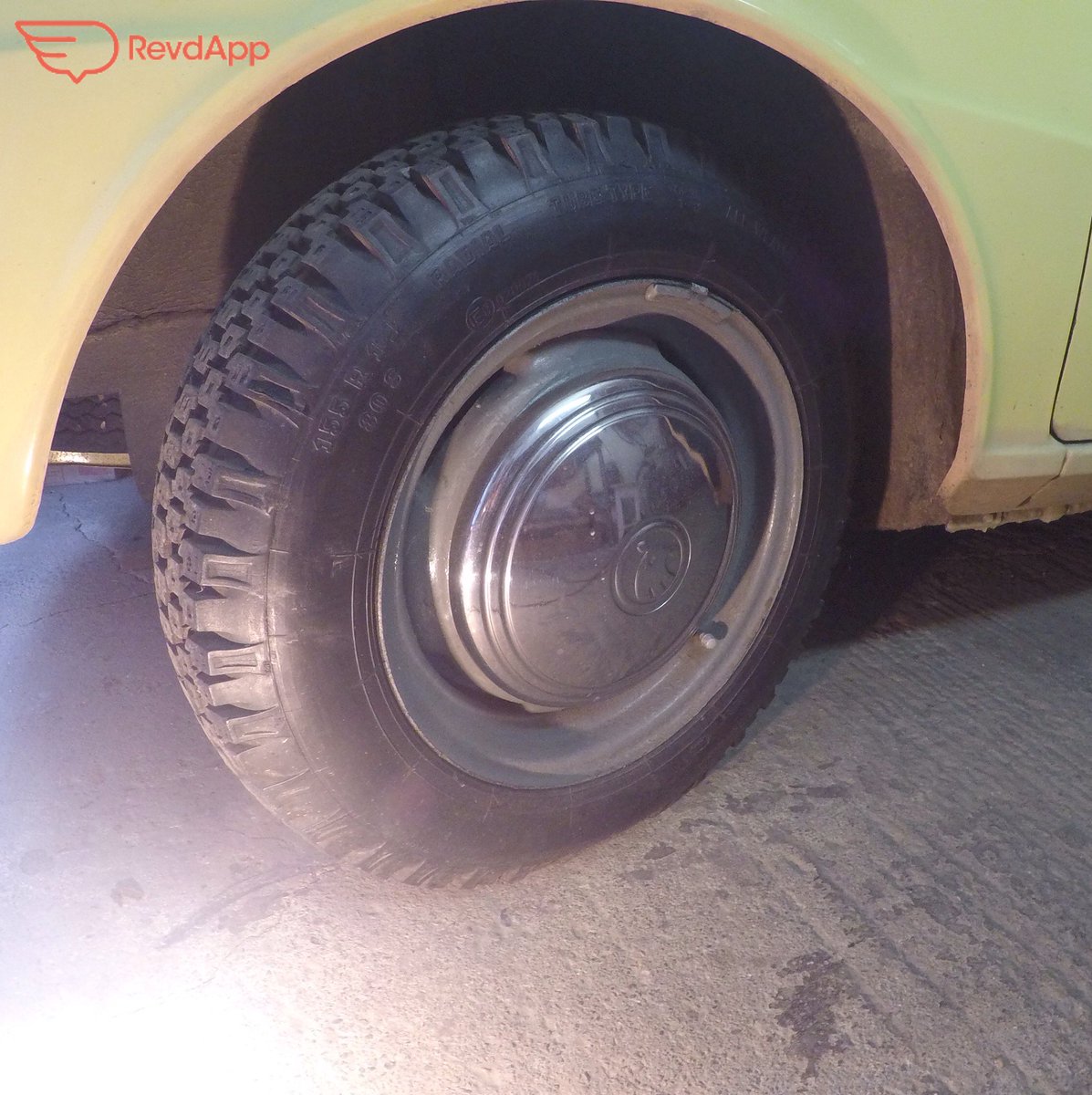 What’s your favorite style?  #wheelwednesday #Skoda120 #ClassicCar