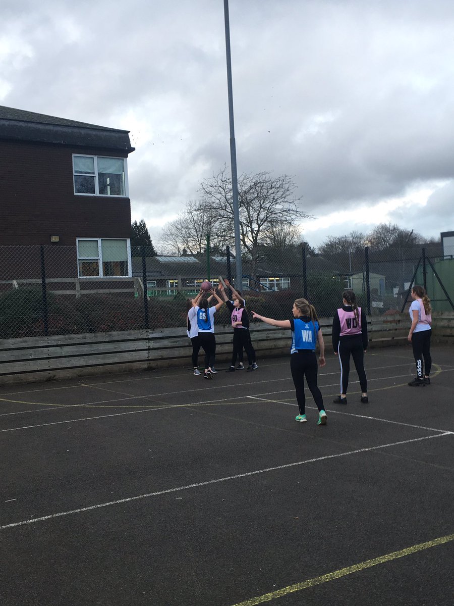 MCSPE1's tweet photo. Year 10 Netball 25-5 win v St Jullians #MCSNETBALL #2moves https://t.co/IV8R4GYseF