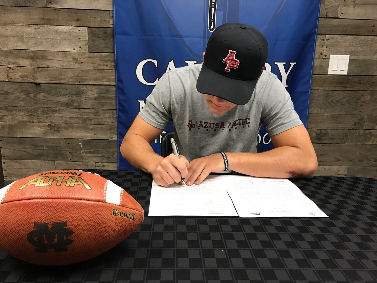 micahroth07's tweet photo. National Signing Day Fired Up #Welcome2theZU #one blood https://t.co/cxy8j8Cb2M