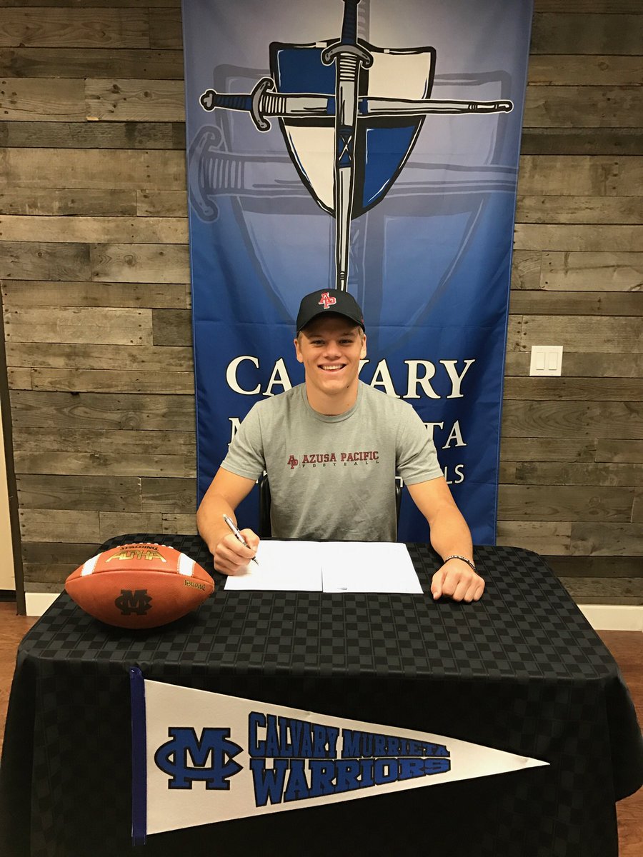 micahroth07's tweet photo. National Signing Day Fired Up #Welcome2theZU #one blood https://t.co/cxy8j8Cb2M