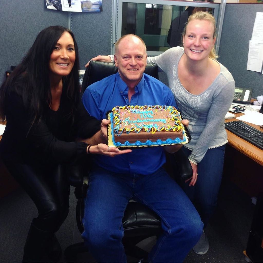 Congratulations to one of our senior technicians, Wayne Bell, for putting up with us for t… ift.tt/2jY58pw