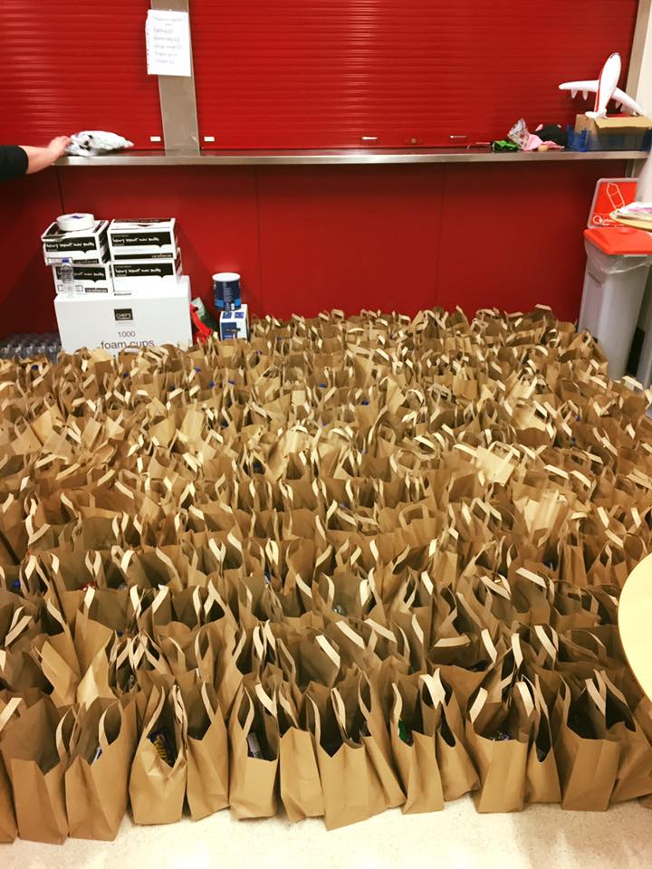 LiverpoolFAVS's tweet photo. @FarmAVS 400 lunch bags packed √ 

Not long to go now!!! We can't wait for the weekend!! #FAVSCongress2017 #liverpooluni https://t.co/9e4BXYxEv4