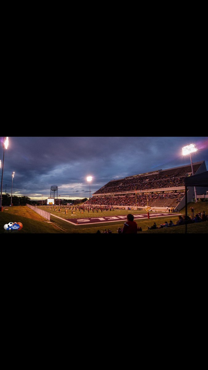 KLanghi's tweet photo. Blessed to receive my first offer from Eastern Kentucky University! #EKU https://t.co/RJjmfazvIL