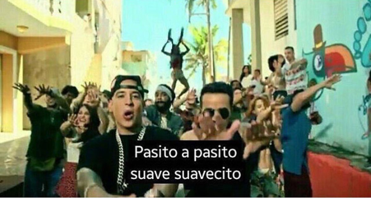 GeovannyV_02's tweet photo. Cuando el profesor dicta muy rápido... https://t.co/P8EEcbUXzV