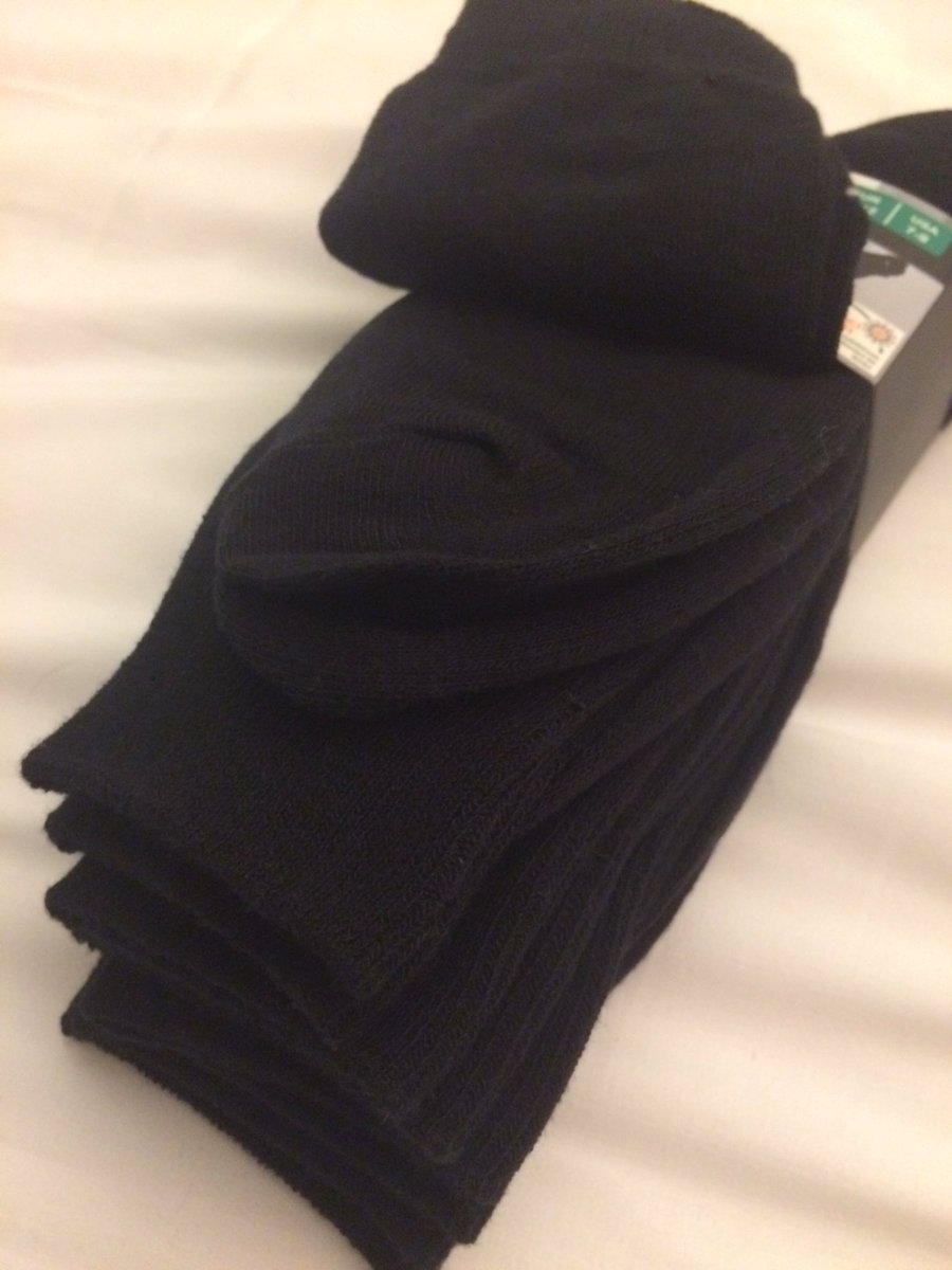 jash_kara's tweet photo. I got them black socks #ISTmun17 #dictatorFlynn https://t.co/vgY493k65G