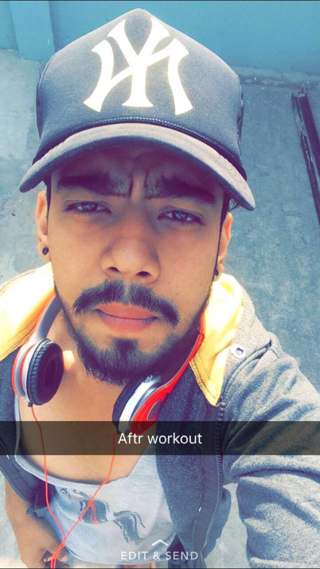 RamanModel's tweet photo. #workout #days #keepfit #stayhealthyy #beingmodel #lovemyjob@😘😘😘#follow @RamanModel https://t.co/lYWQMiSSug
