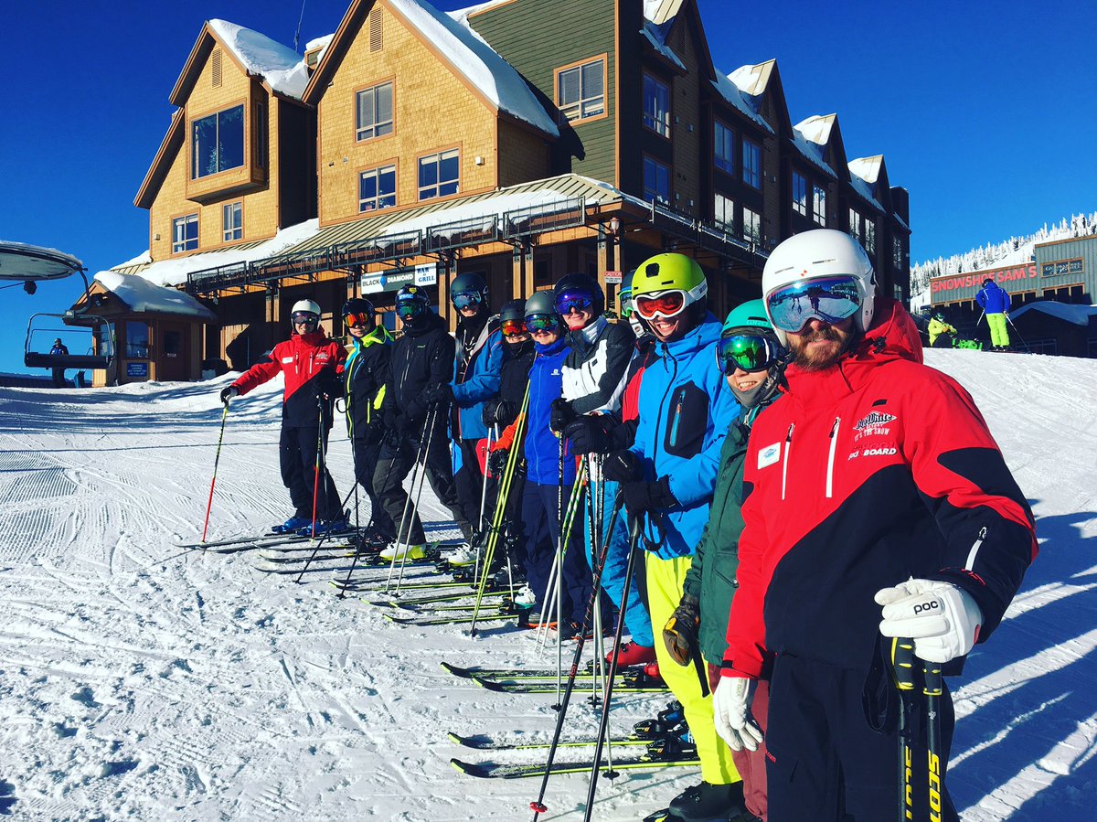 NothinButSnow's tweet photo. Good luck to our #skiers starting their #CSIA level 1 today! @BigWhite #nothinbutsnow #myepicseason https://t.co/EA7PAbqbUP