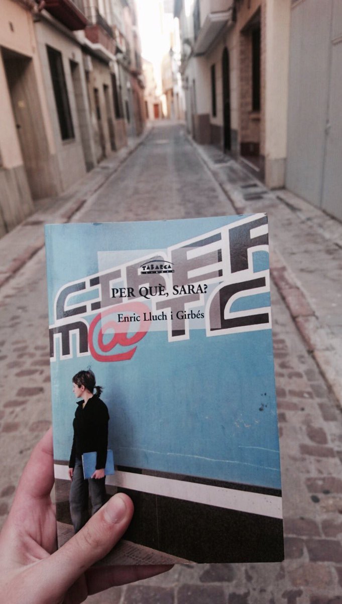 senseresposta's tweet image. #CECVContemLecturaAVL
Ni on, ni com, ni quan, el que importa és llegir amb interès i tenir ganes de trobar a Sara🕵🏻‍♀️🕵🏻‍♀️