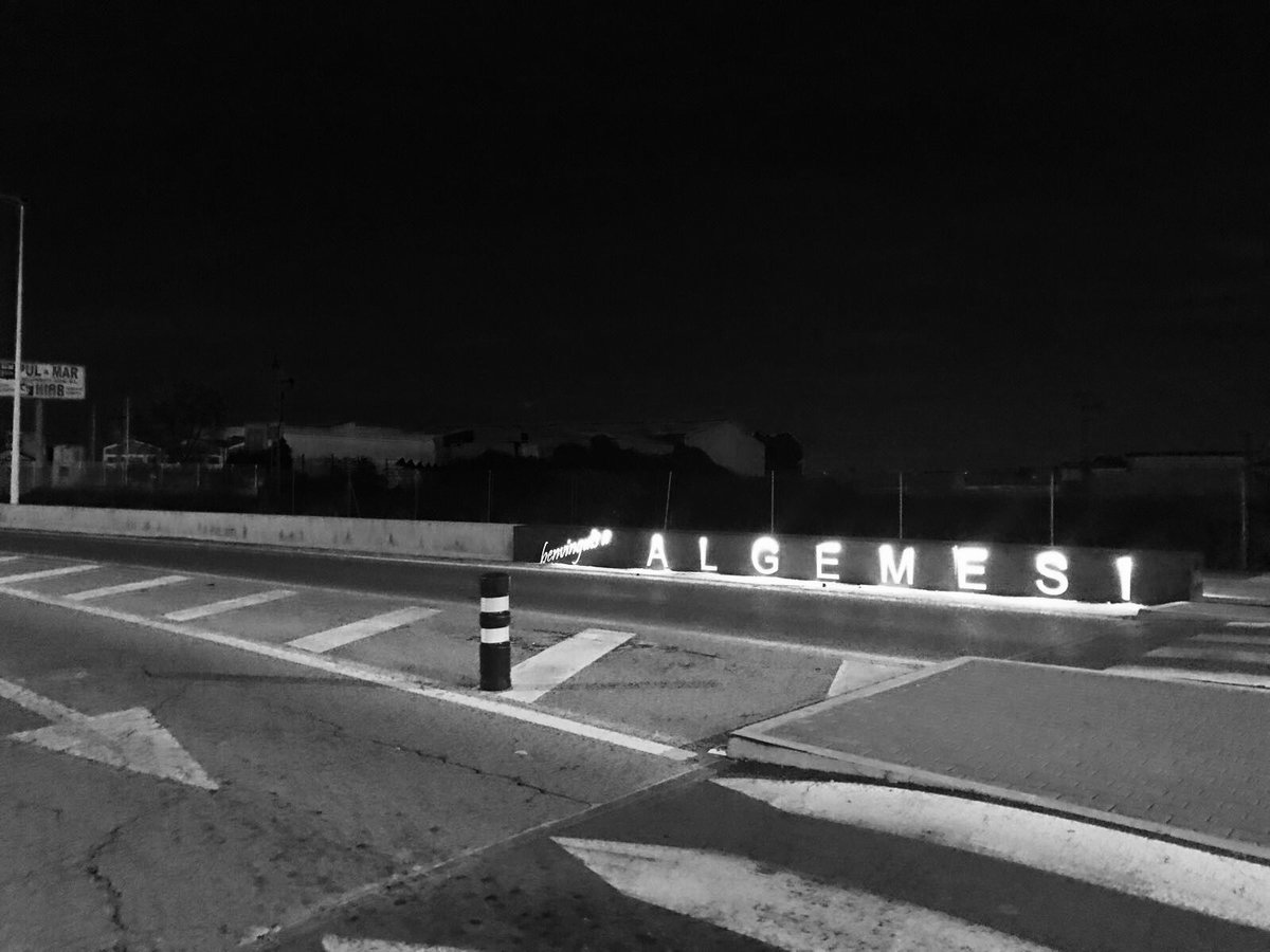 senseresposta's tweet image. #CECVContemLecturaAVL 
RES MILLOR QUE APROPAR-SE ALS ESPAIS ON TRANSCORRE LA NOSTRA HISTÒRIA!🤔🕵🏻‍♀️