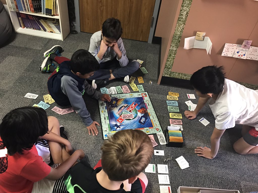 mrsburnapsclass's tweet photo. playtime is the best time! #GSDP2017 #cceplays #ccelearns @CCEColts https://t.co/XjP2PG7ikH