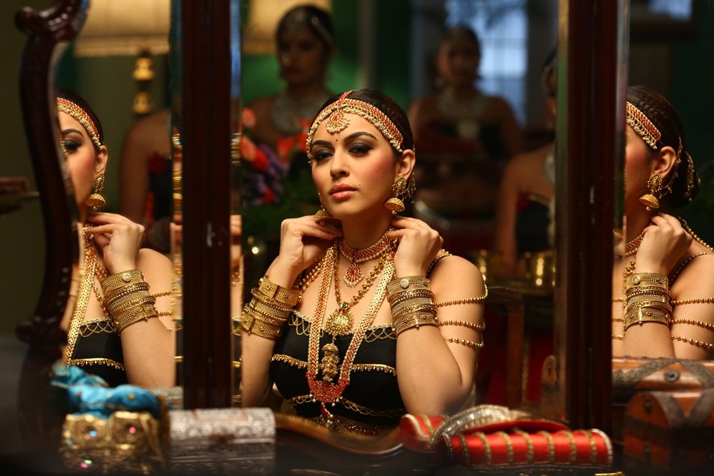 ctcupdates's tweet photo. @ihansika has meaty shaded character in #Bogan 

#BoganFromTomorrow 

@PDdancing @SriGreen_Offl @actor_jayamravi @dirlakshman https://t.co/utPJGm5Wyo