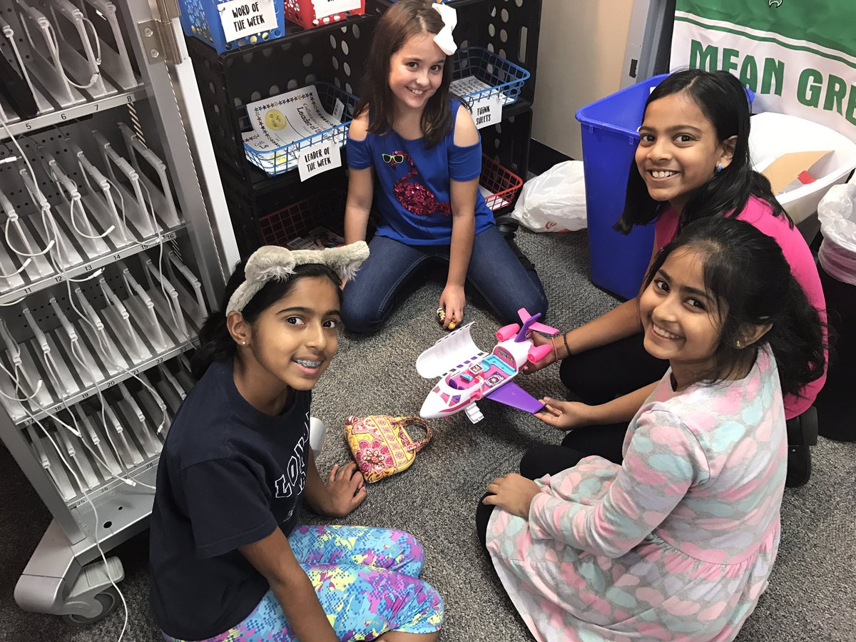 mrsburnapsclass's tweet photo. We love Global School Day of Play !!! #GSDP2017 #cisd #cceplays https://t.co/ZvC9P2NL0V