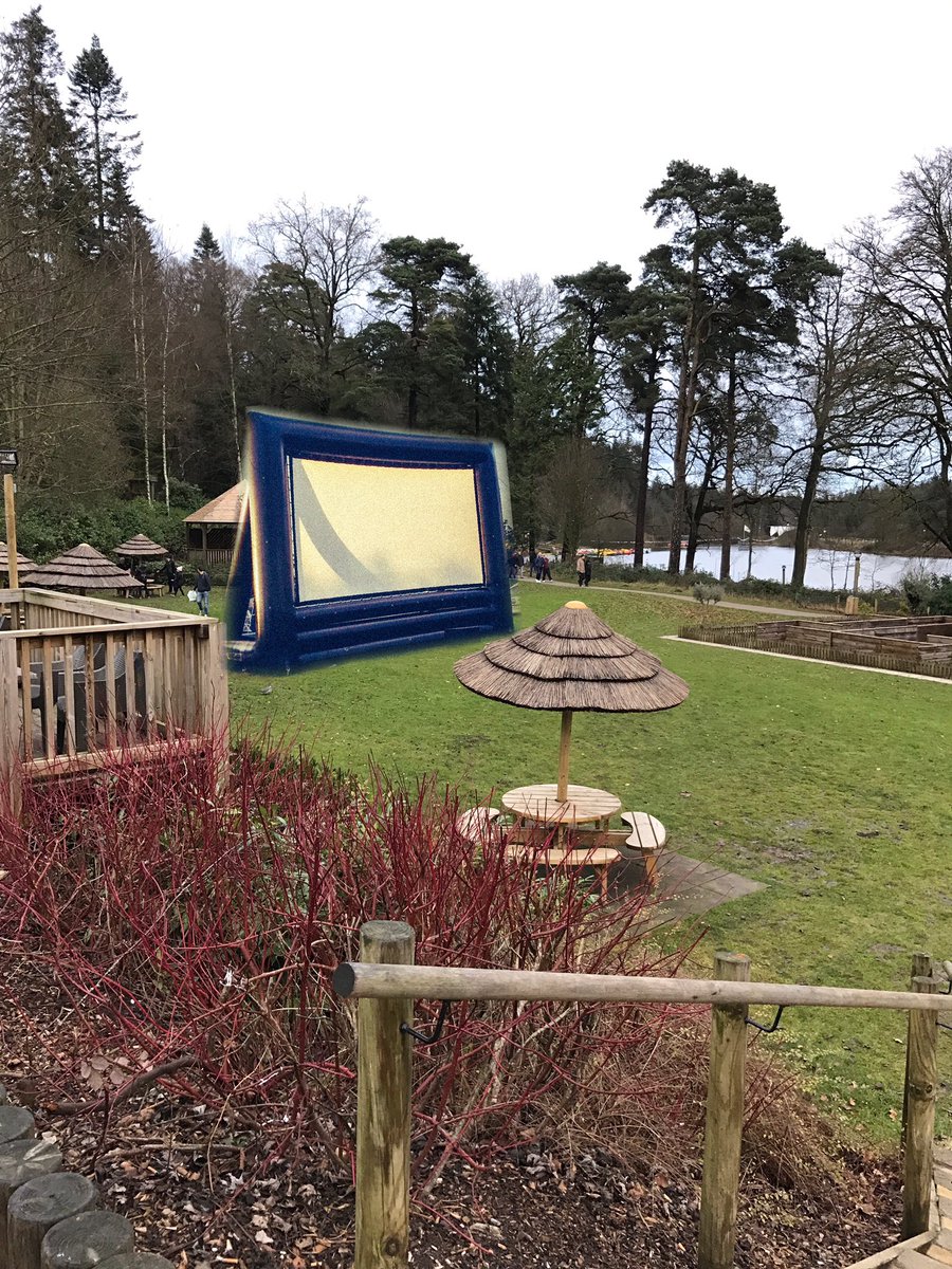 Openairfilms's tweet photo. How cool would it be to see a film on this @CP_UK_Longleat @CenterParcsUK  #openaircinema .R/t to make this happen https://t.co/FuNcARXF2I