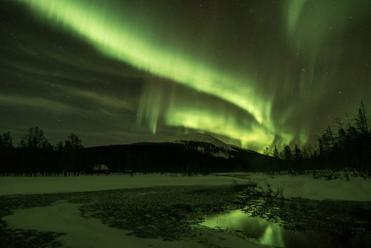 Kiili's tweet image. We got awesome auroras last night at #Äkäslompolo #yllas #auroras #auroraborealis #Weather #Stormhour