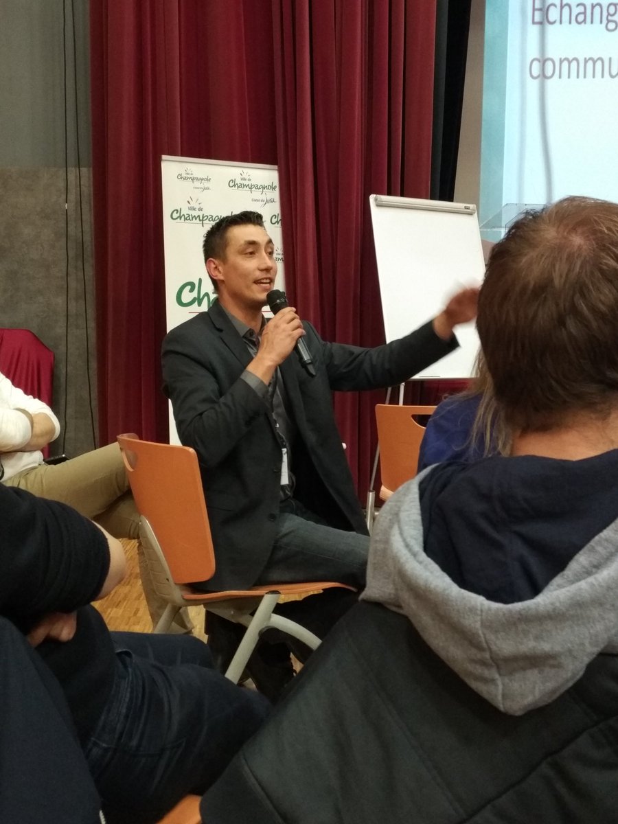 JADordogne's tweet photo. "Slogan, type d'action : tout doit être bien réfléchi" @vandaele_sa à la #SessionRGA https://t.co/67IPB4uBvt