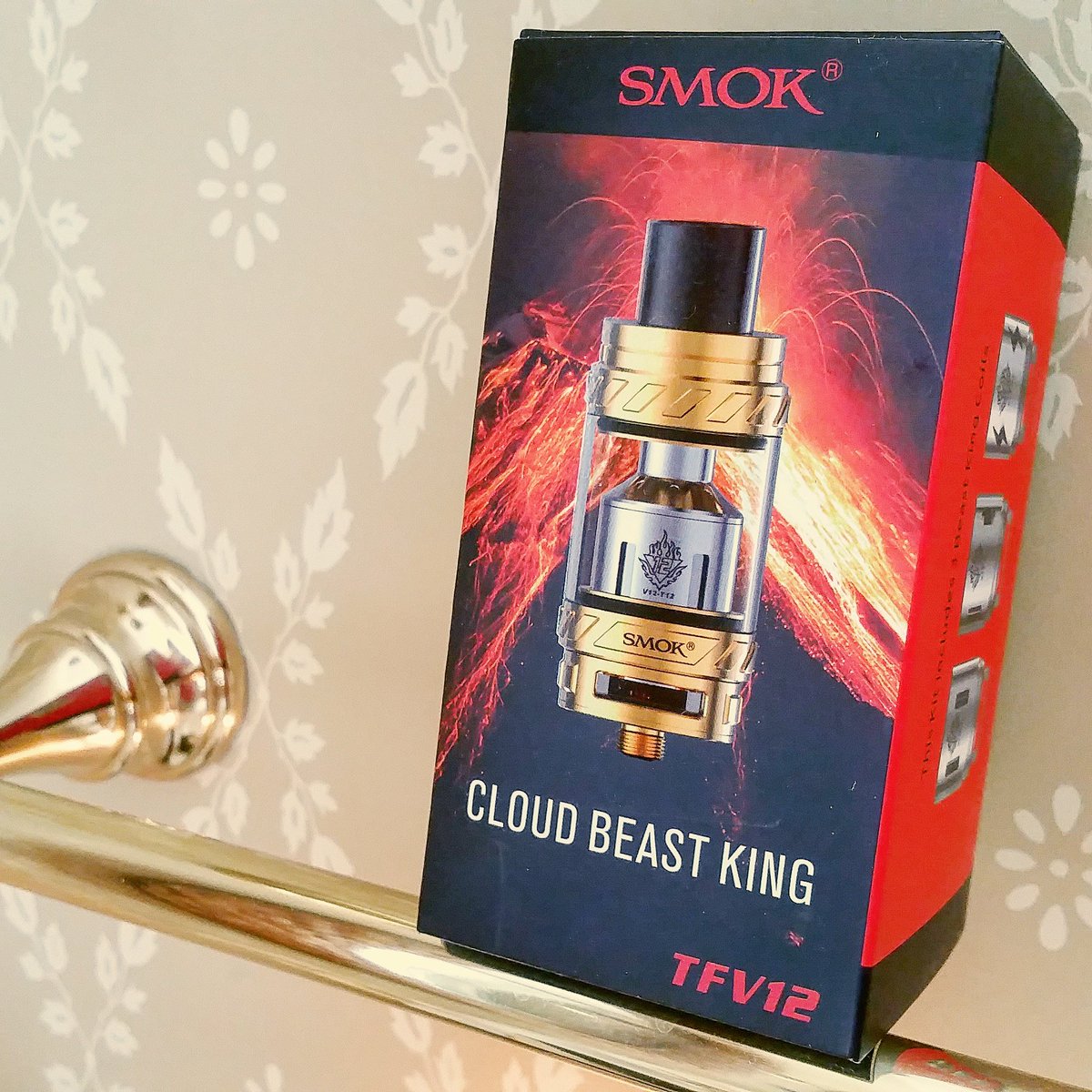 The SMOK TFV12 video is up! 😃
Video link below.👇
#riptrippers #tfv12 #smoketech 

m.youtube.com/watch?v=L3IYfP…