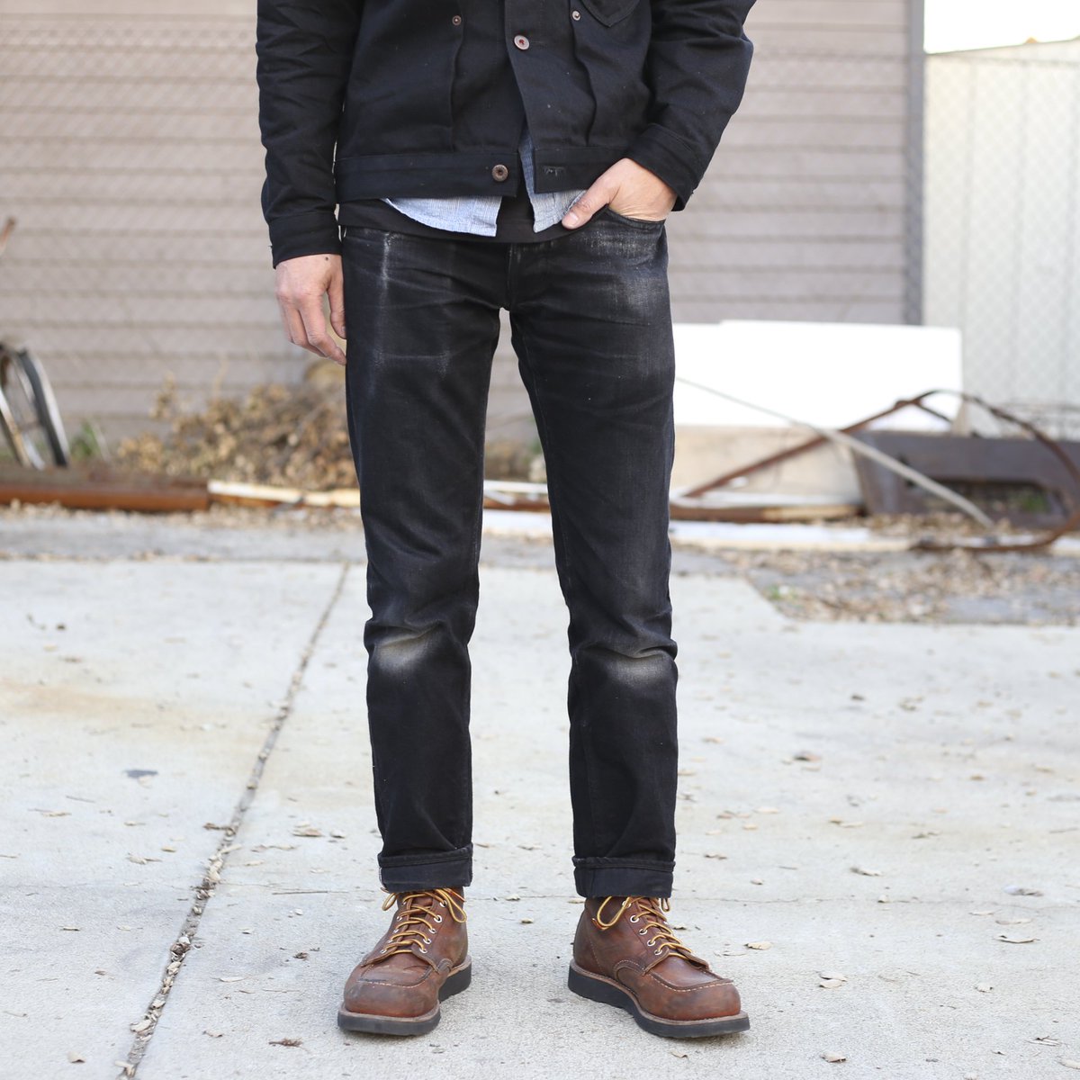 Railcar Fine Goods on Twitter: "Our Black Explorer Jacket is made from our X026 Japanese double black red-line selvedge denim. This is how it fades.… "