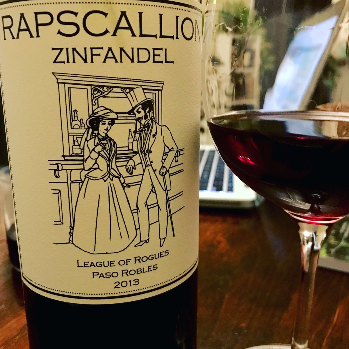 RedWineCats's tweet photo. January, a month of much needed #Wine 😸https://t.co/iQSmBC6Mlf
#LeagueOfRogues #RuneWines #AZWine #wineblog #winewednesday https://t.co/rtmphqHwOO